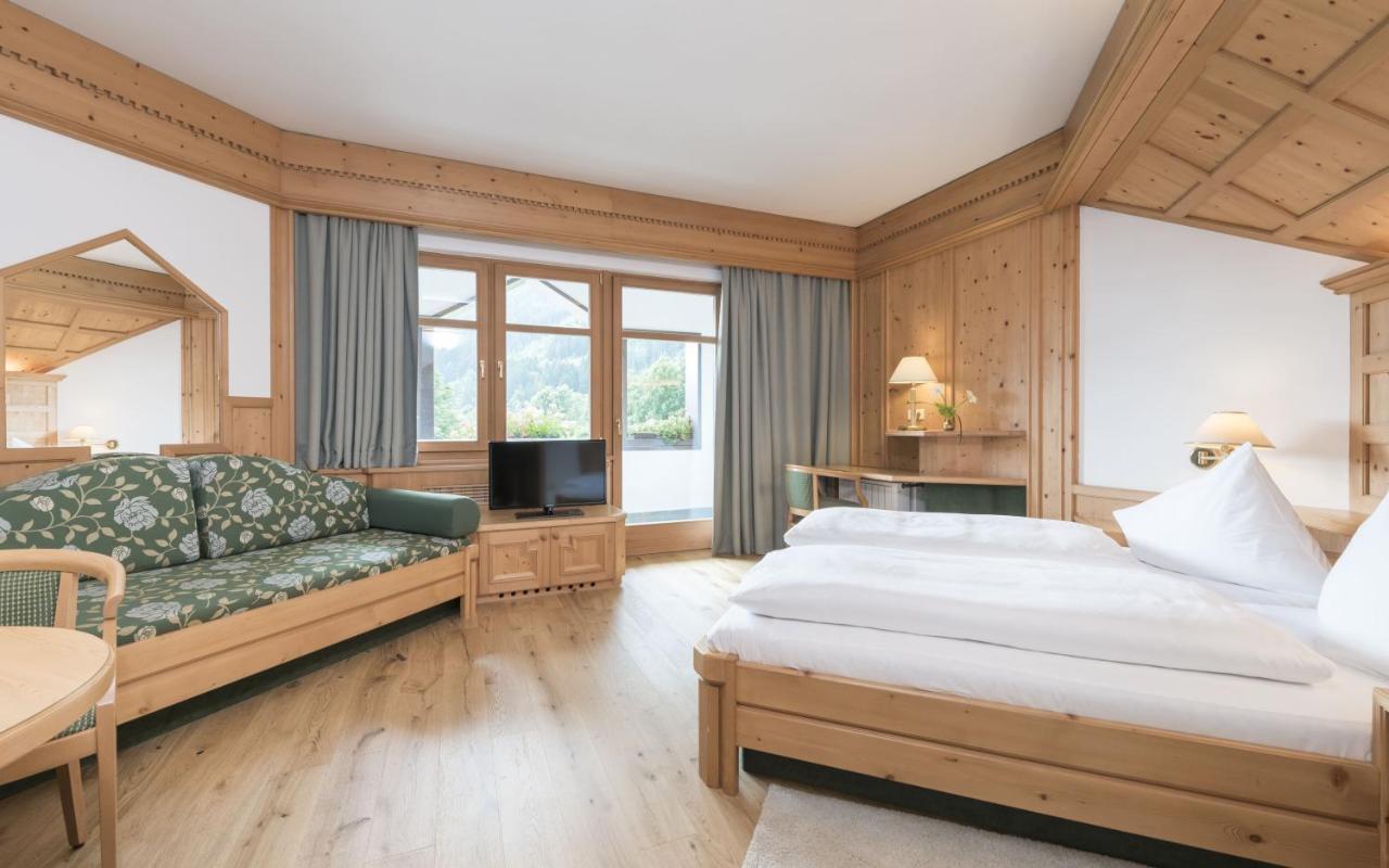 Ferien & Wellnesshotel Windschar Brunico Exterior photo