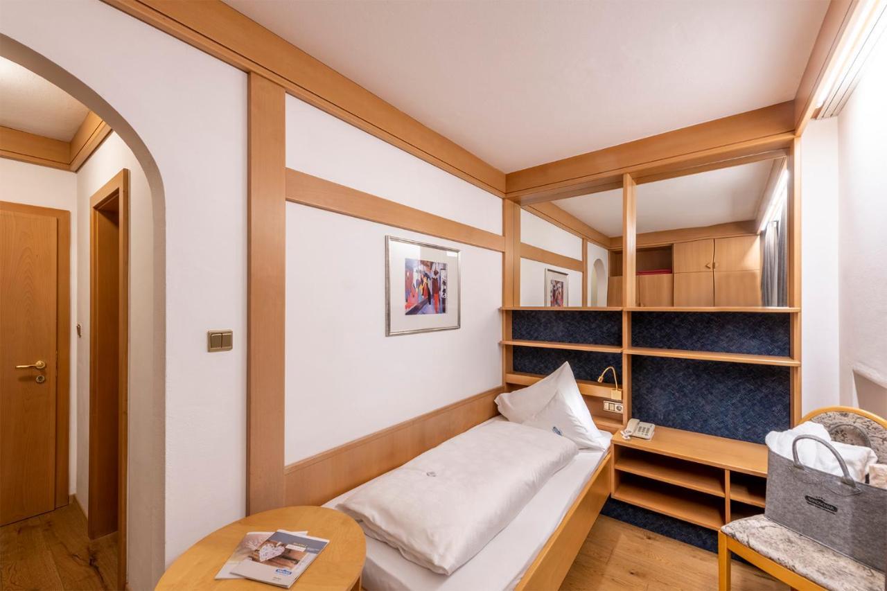 Ferien & Wellnesshotel Windschar Brunico Exterior photo