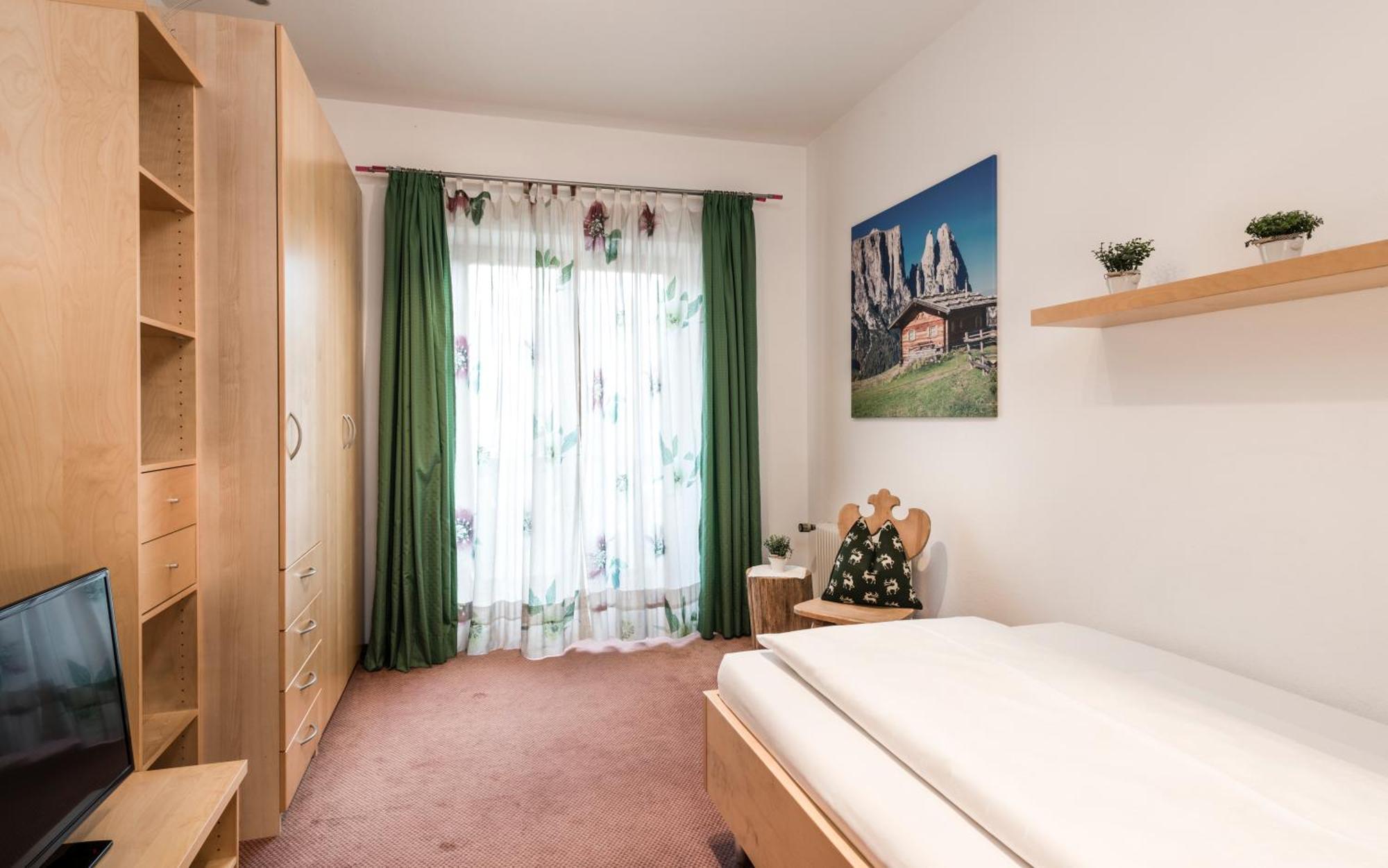 Ferien & Wellnesshotel Windschar Brunico Exterior photo