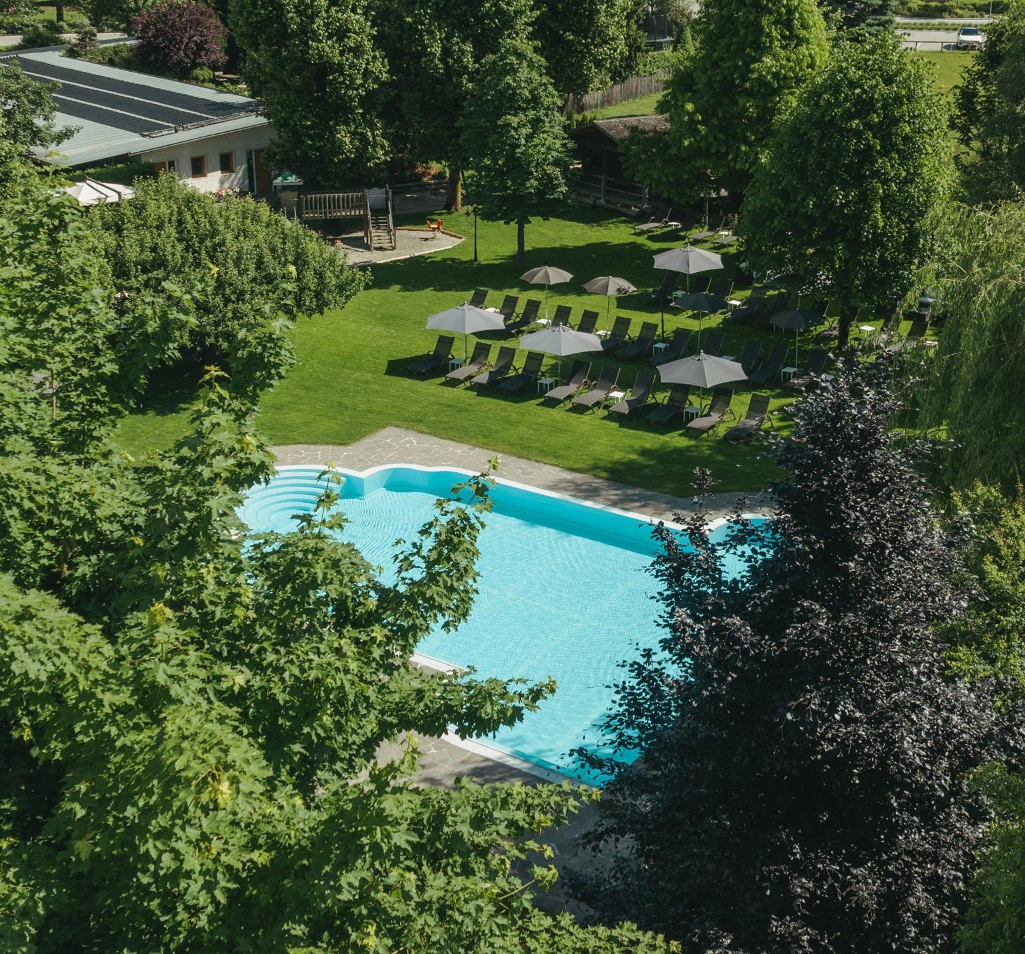 Ferien & Wellnesshotel Windschar Brunico Exterior photo