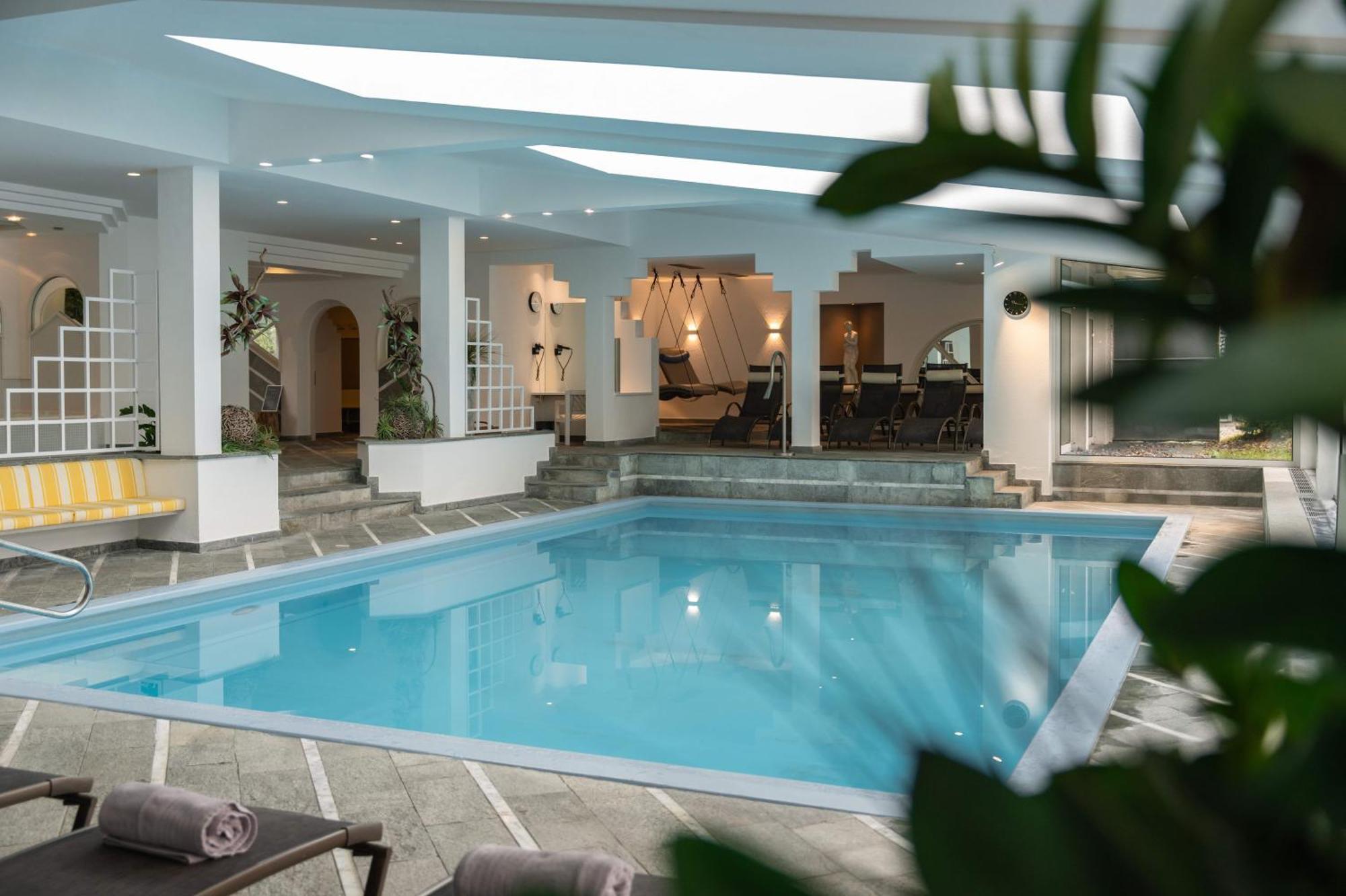 Ferien & Wellnesshotel Windschar Brunico Exterior photo