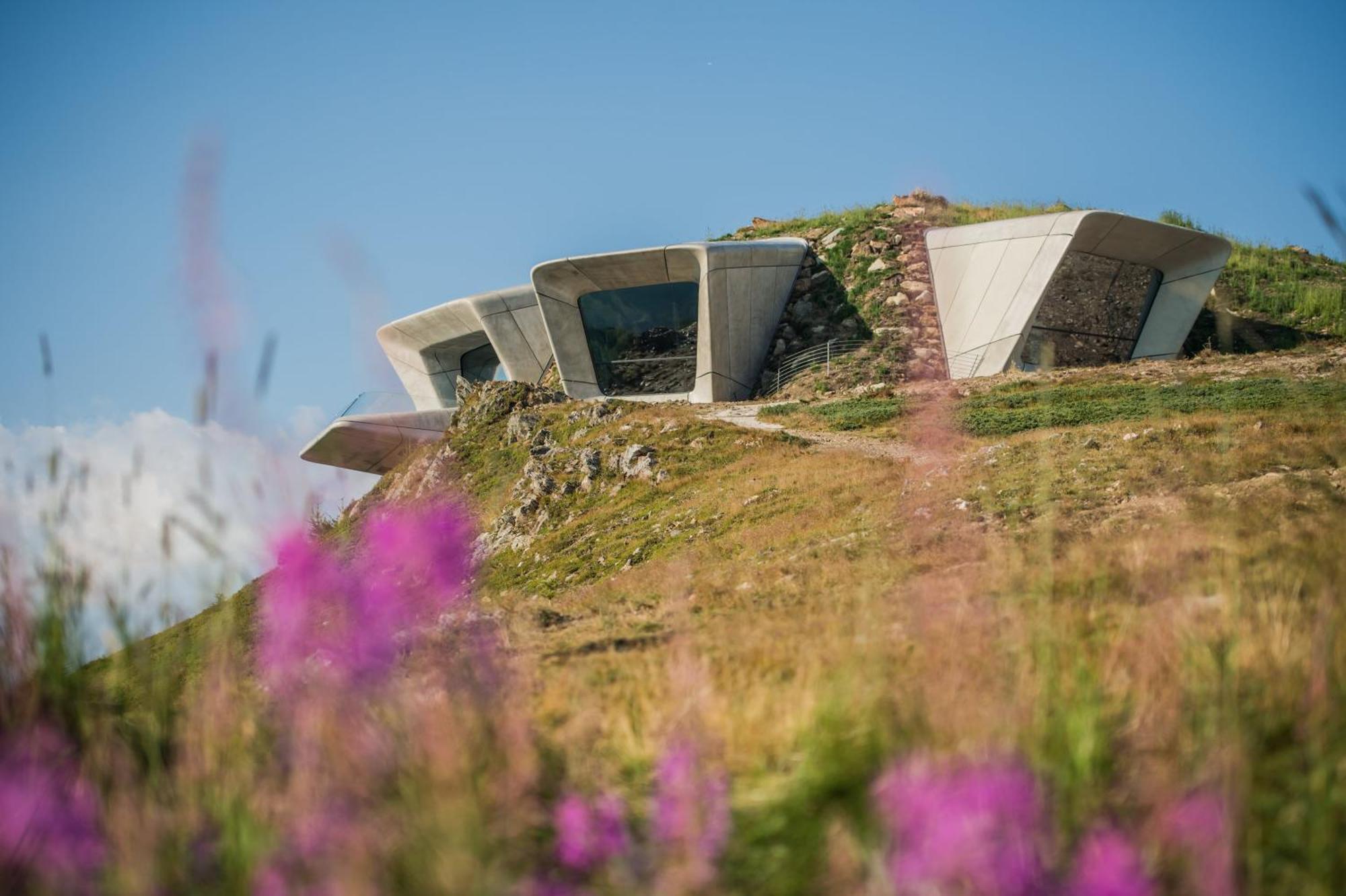 Ferien & Wellnesshotel Windschar Brunico Exterior photo
